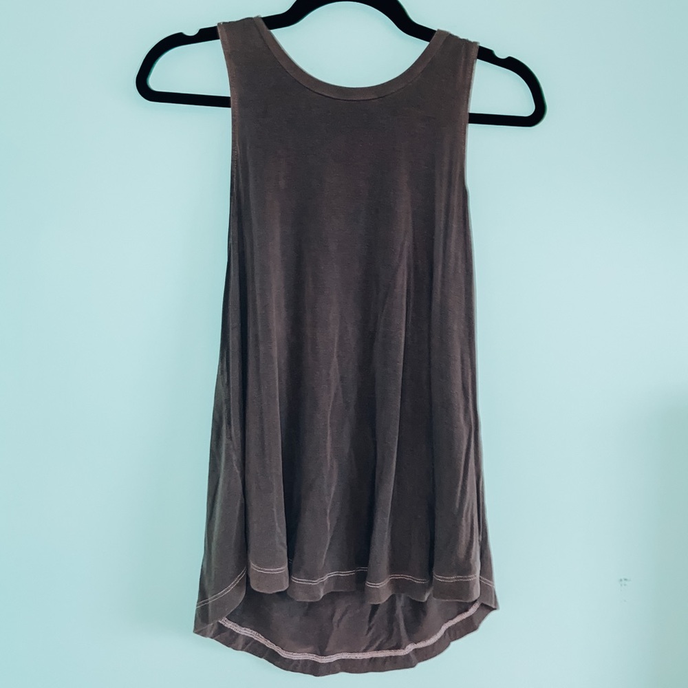 Grey tank top